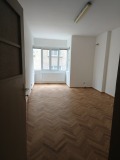 Под наем ОФИС, град София, Център • 790 € / 1545.11 лв. • 82858215 8