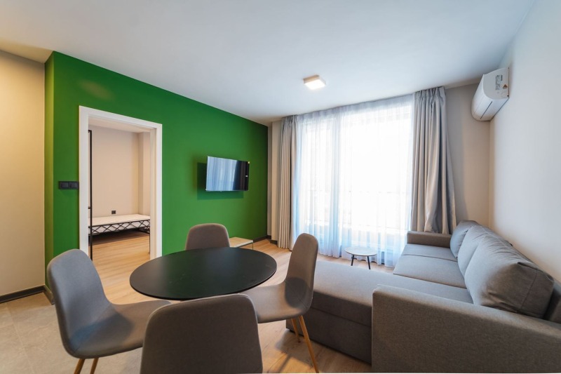 Дава под нем  3-стаен, град София, Център •  910 EUR • ID 30111384 — holmes.bg - [1] 