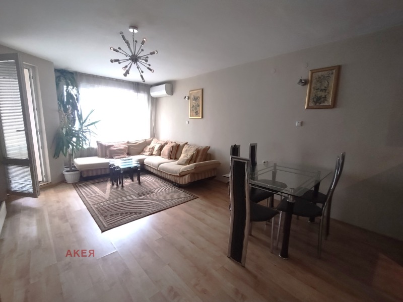 В оренду  2 спальні София , Лозенец , 85 кв.м | 55519986