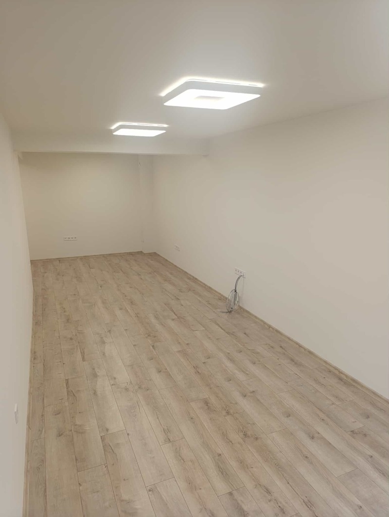 Дава под наем ОФИС, гр. Варна, Завод Дружба, снимка 5 - Офиси - 52628655