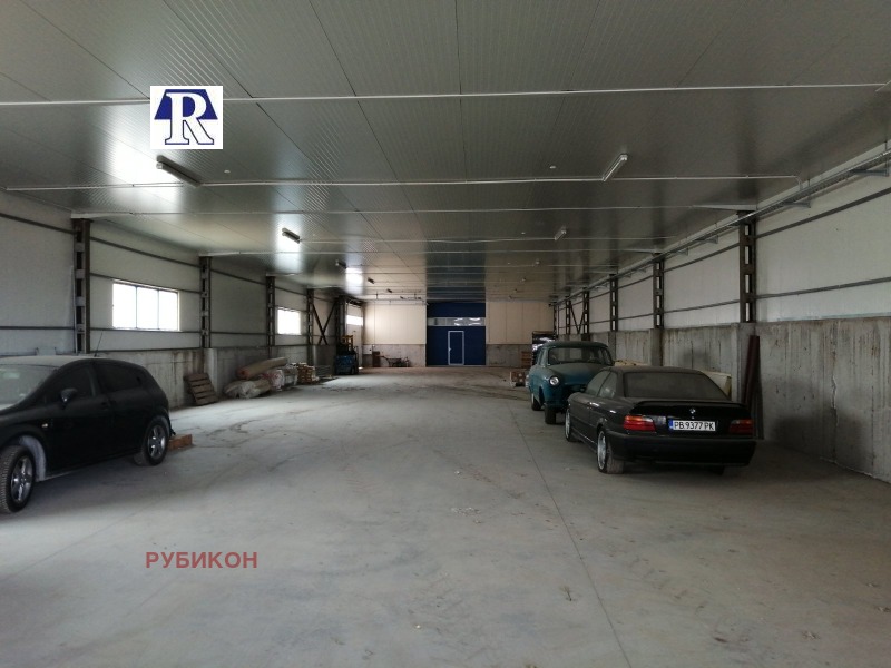 Da affittare  Magazzinaggio Plovdiv , Industrialna zona - Sever , 720 mq | 58377771 - Immagine [5]