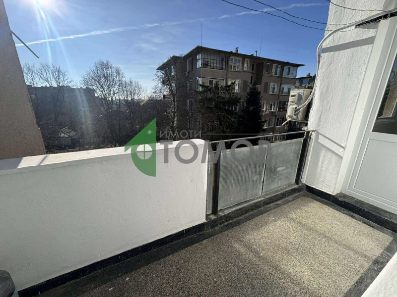 Дава под наем 4-СТАЕН, гр. Шумен, Тракия, снимка 7 - Апартаменти - 52831342