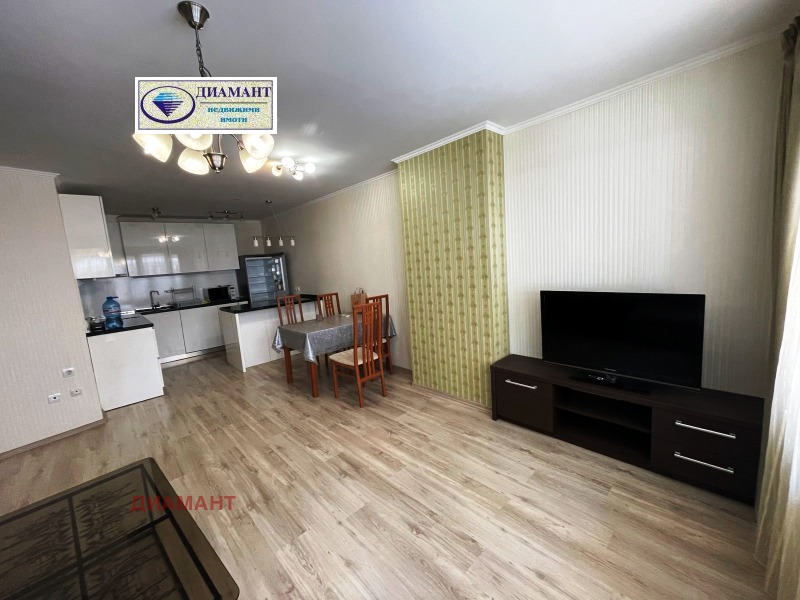 A louer  2 chambres Rouse , Tsentar , 100 m² | 91321941