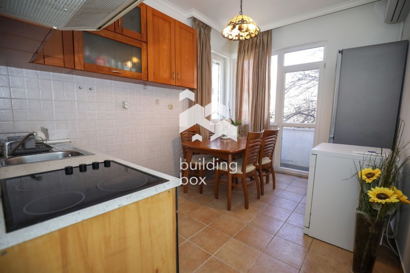 Дава под наем 3-СТАЕН, гр. София, Център, снимка 8 - Апартаменти - 52546042