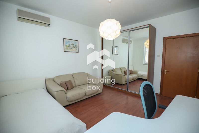 Дава под наем 3-СТАЕН, гр. София, Център, снимка 6 - Апартаменти - 52546042