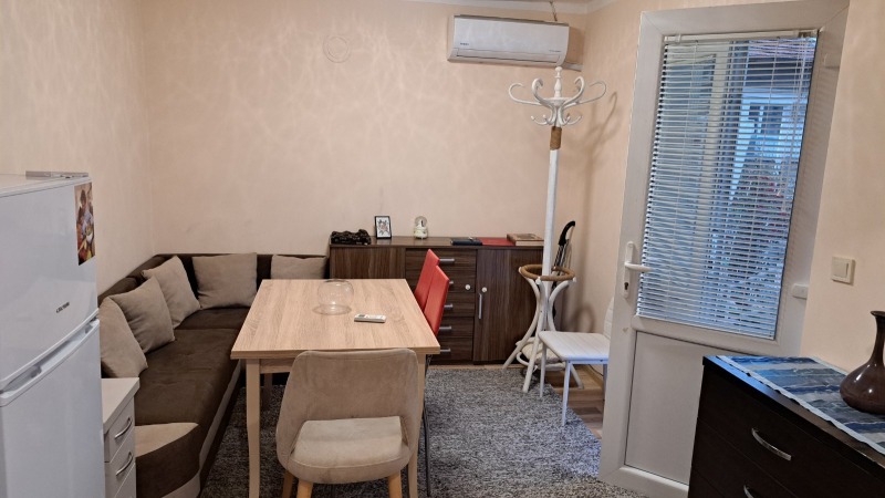 Προς ενοικίαση  σπίτι Σοφηια , Λοζεν , 50 τ.μ | 31108318 - εικόνα [2]