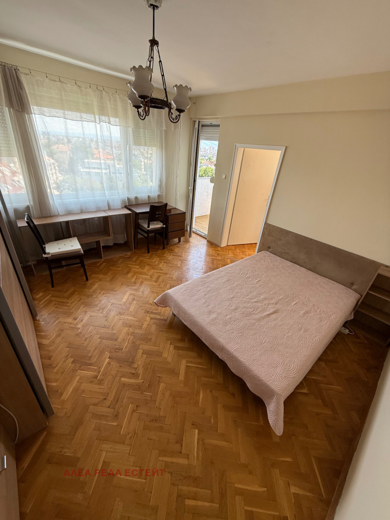 Издаје се  2 спаваће собе Софија , Обориште , 86 м2 | 44129295 - слика [9]