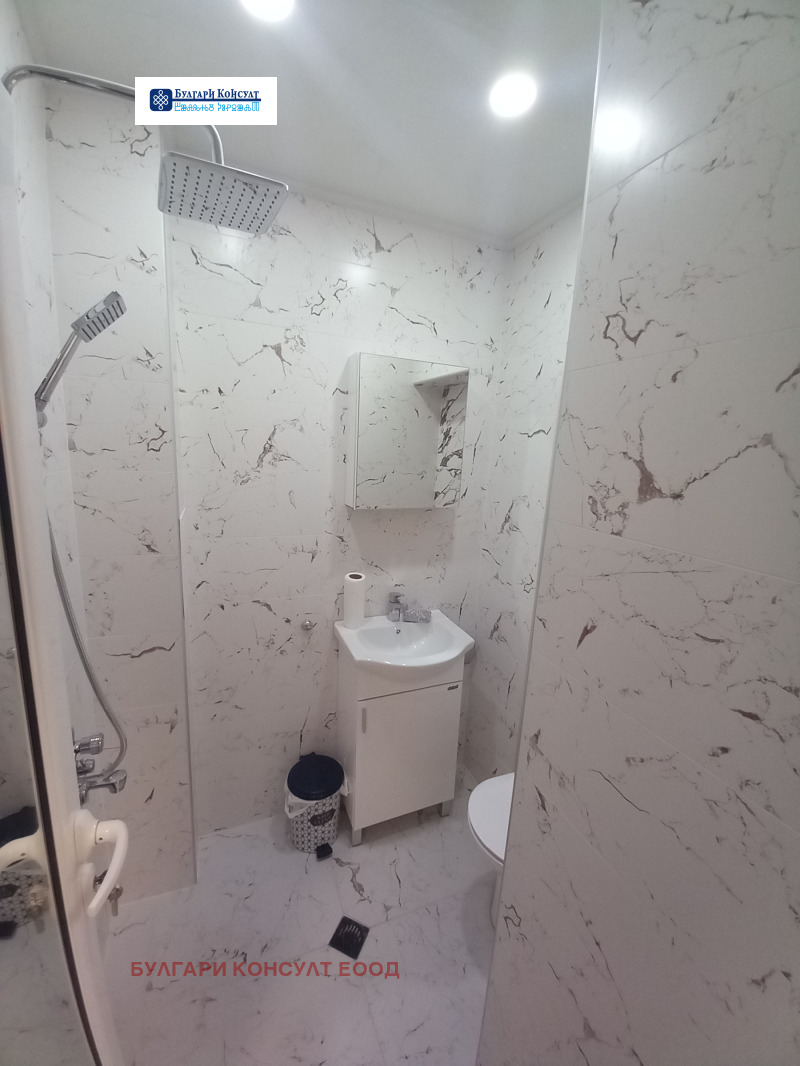 Издаје се  1 спаваћа соба Кјустендил , Бузлуджа , 44 м2 | 92399816 - слика [12]