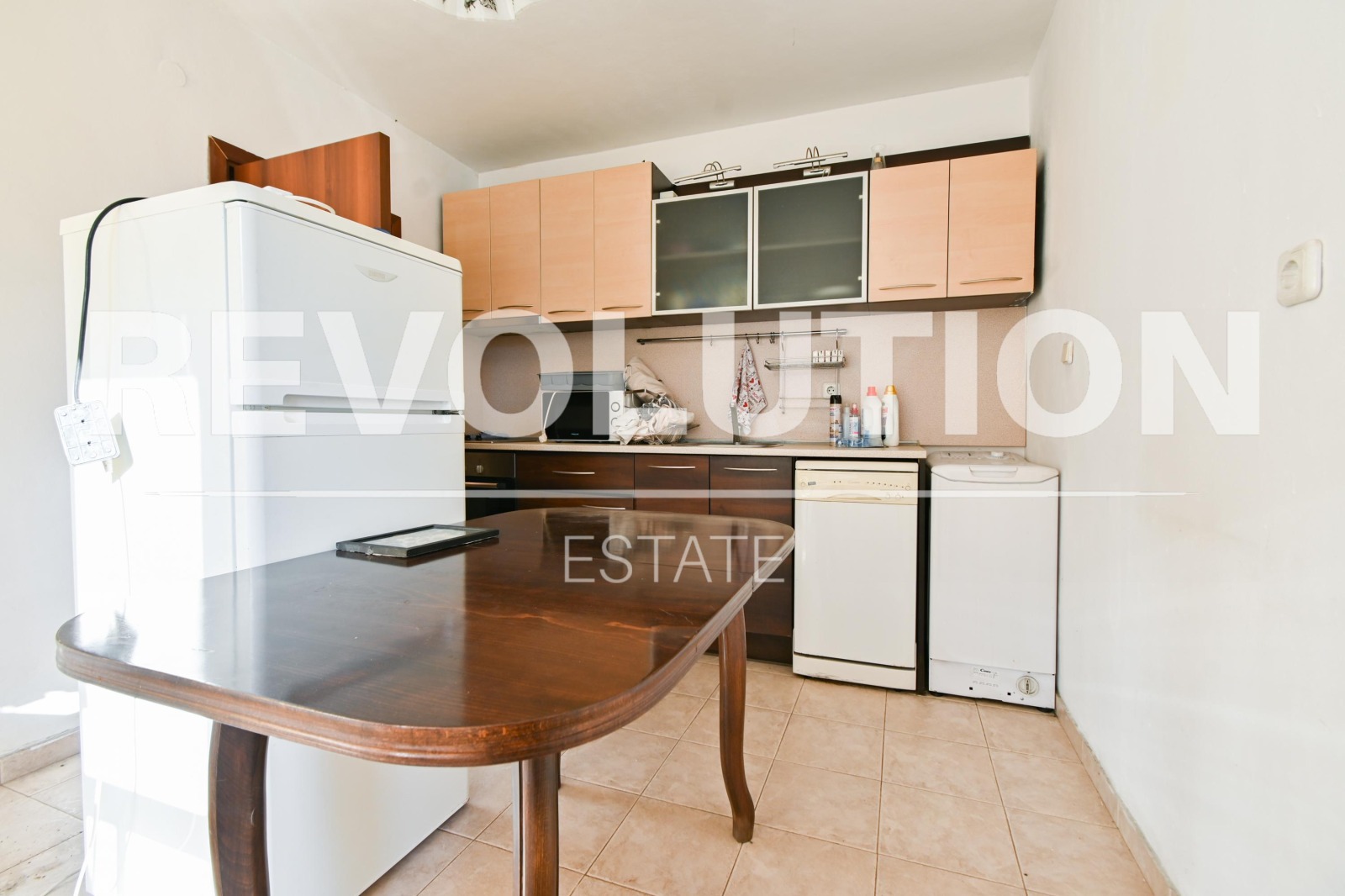 Дава под наем 2-СТАЕН, гр. София, Лозенец