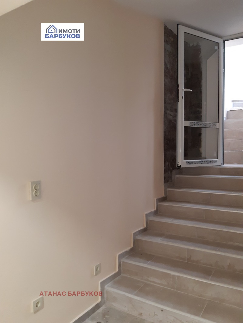 Дава под Наем СКЛАД в град Русе, Център - 40 кв.м / 180 € » 352.05 лв., АТАНАС БАРБУКОВ