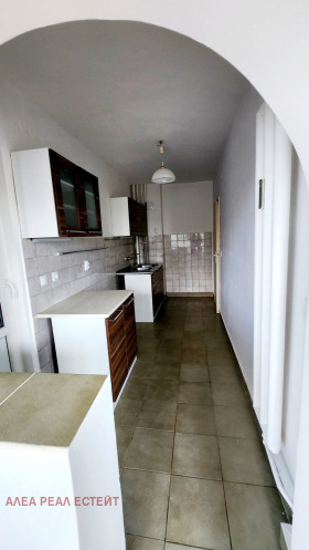 2 Schlafzimmer Oborishte, Sofia 1
