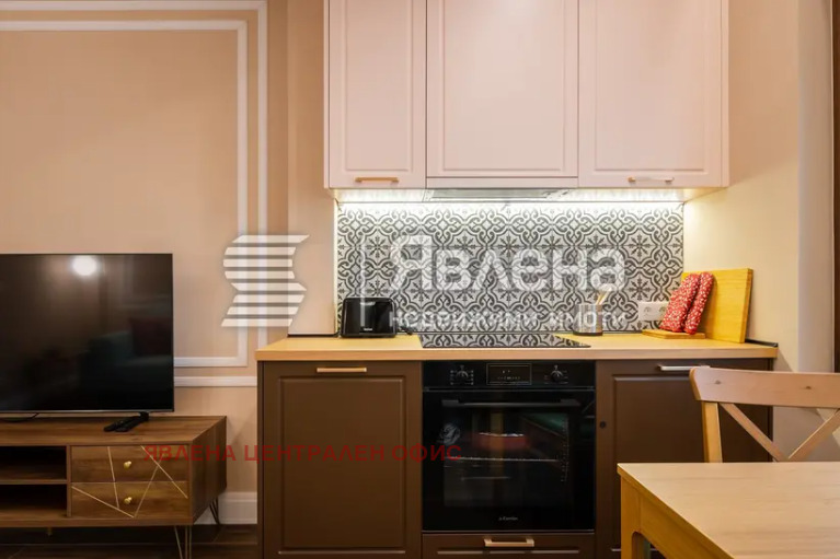 Дава под наем 2-СТАЕН, гр. София, Център, снимка 5 - Апартаменти - 54288679