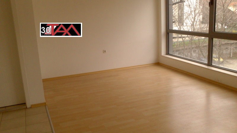 Дава под наем ОФИС, гр. Пловдив, Център, снимка 7 - Офиси - 52557658