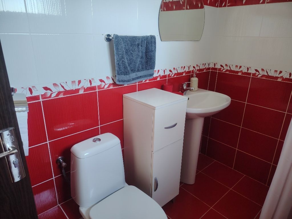 Дава под наем КЪЩА, гр. Варна, м-т Боровец - юг, снимка 15 - Къщи - 54575917