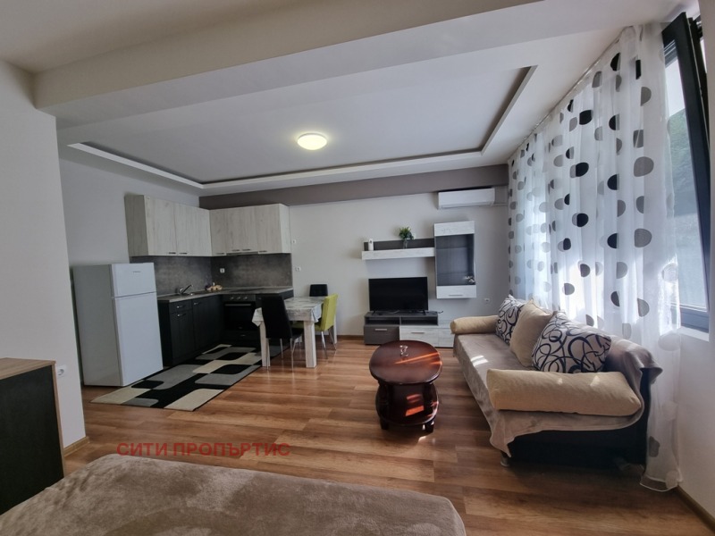 Дава под Наем 1-СТАЕН в град Благоевград, Идеален център - 40 кв.м / 250 € » 488.96 лв., СИТИ ПРОПЪРТИС