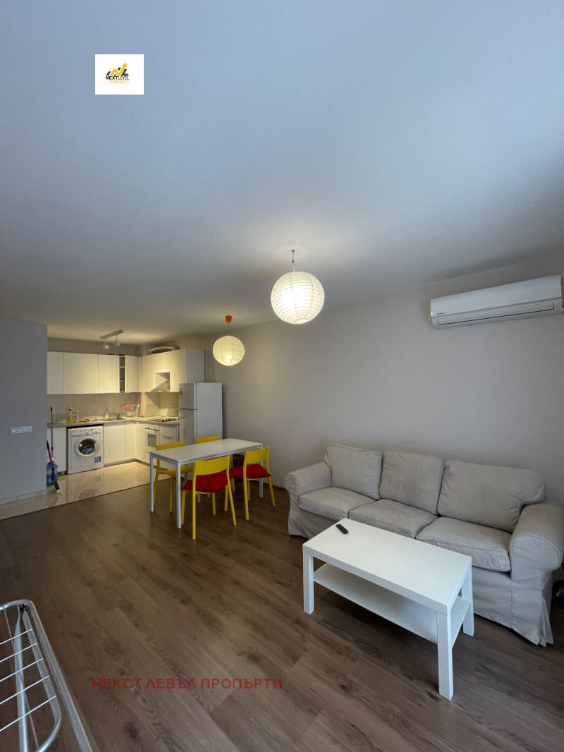 A louer  1 chambre Sofia , Borovo , 88 m² | 17228683