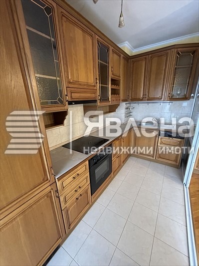 Do wynajęcia  2 sypialnie Sofia , Centar , 120 mkw | 71453335 - obraz [5]