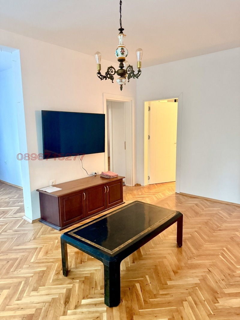 Vuokrattavana  3 makuuhuonetta Sofia , Strelbište , 160 neliömetriä | 40581720 - kuva [4]