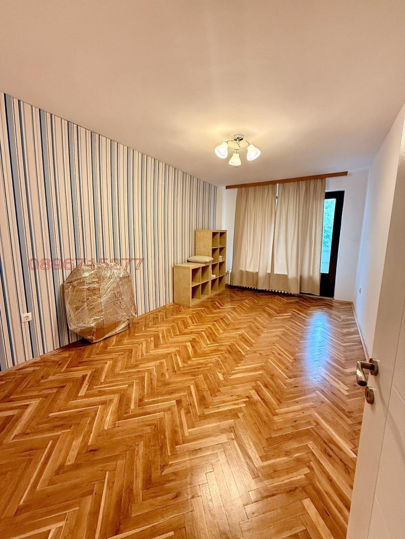 Vuokrattavana  3 makuuhuonetta Sofia , Strelbište , 160 neliömetriä | 40581720 - kuva [9]
