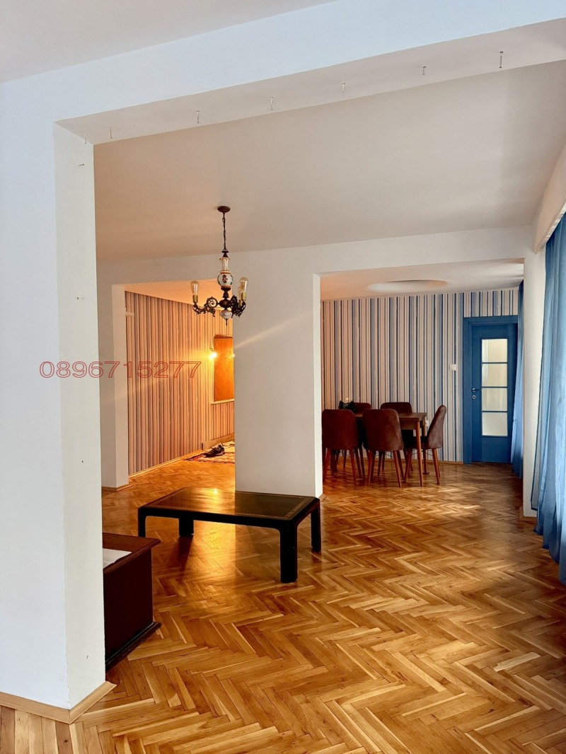 Vuokrattavana  3 makuuhuonetta Sofia , Strelbište , 160 neliömetriä | 40581720 - kuva [2]