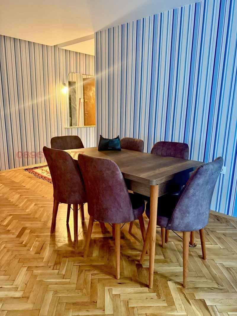 Vuokrattavana  3 makuuhuonetta Sofia , Strelbište , 160 neliömetriä | 40581720 - kuva [3]