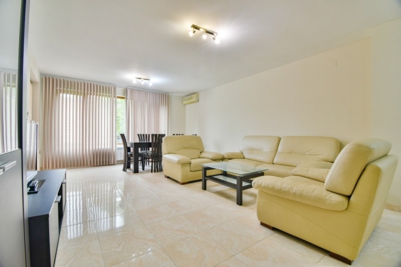 Te huur  2 slaapkamers Sofia , Vitosja , 145 m² | 85499077