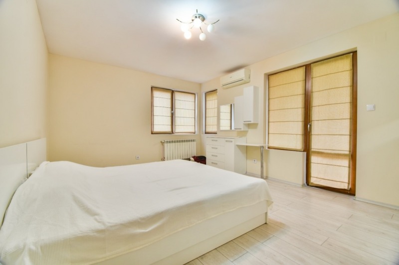 Te huur  2 slaapkamers Sofia , Vitosja , 145 m² | 85499077 - afbeelding [8]