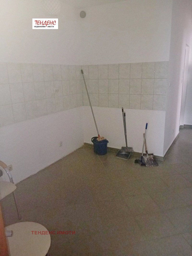 Дава под наем  3-стаен град Кърджали , Възрожденци , 110 кв.м | 13495051 - изображение [7]