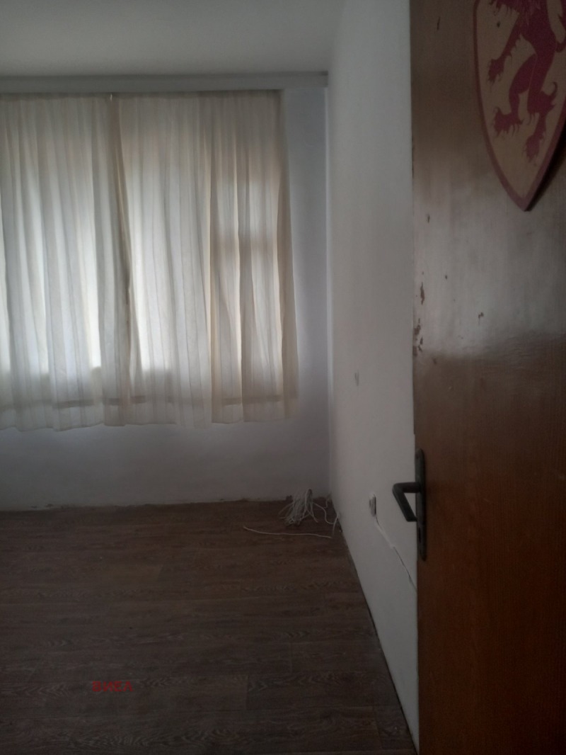 Дава под наем  3-стаен град Пловдив , Кючук Париж , 120 кв.м | 60610540 - изображение [11]