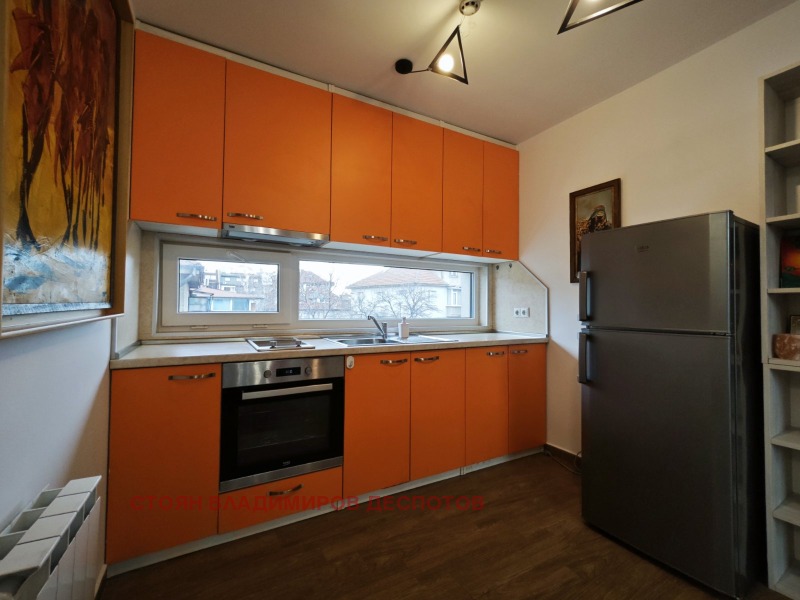 Дава под нем  3-стаен, град София, Лозенец •  716 € • ID 30063870 — holmes.bg - [1] 