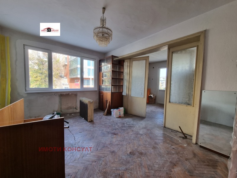 Дава под Наем ОФИС в град Велико Търново, Център - 65 кв.м / 409.03 € » 800 лв., ИМОТИ КОНСУЛТ