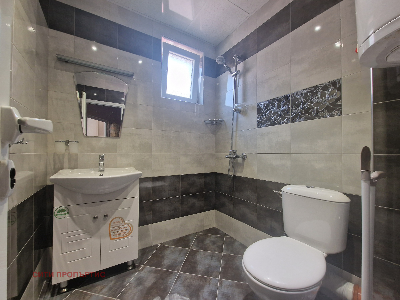 Дава под наем 2-СТАЕН, гр. Благоевград, Широк център, снимка 5 - Апартаменти - 53640762