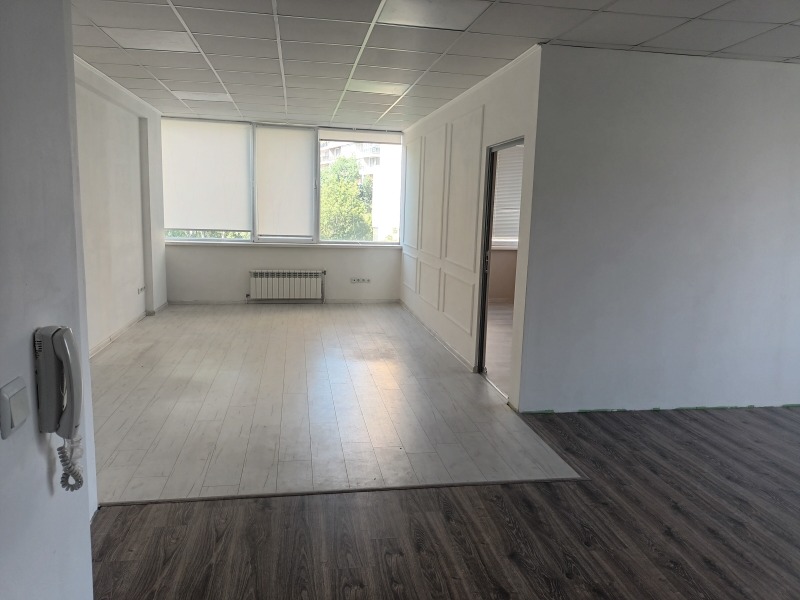 K pronájmu  Kancelář Sofia , Chipodruma , 113 m2 | 67236807