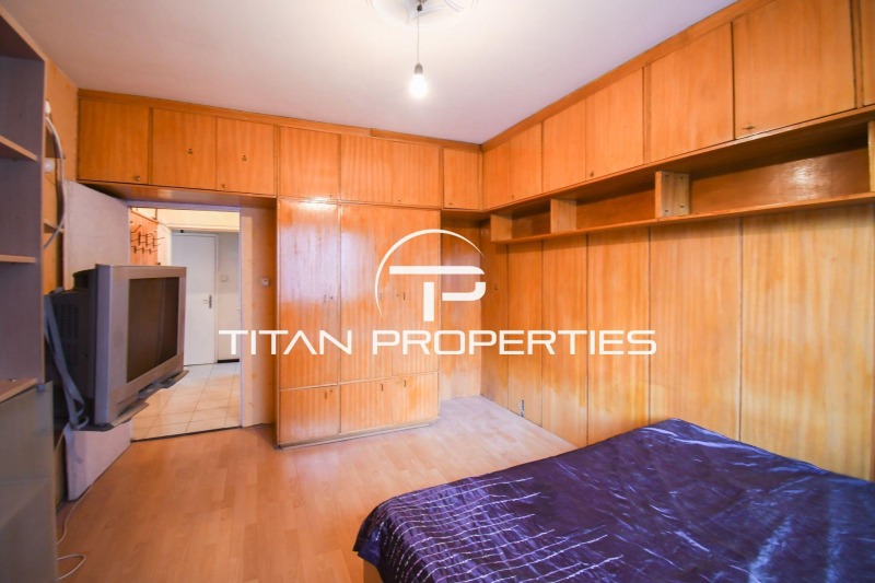 Дава под наем 3-СТАЕН, гр. София, Света Троица, снимка 7 - Апартаменти - 52821957