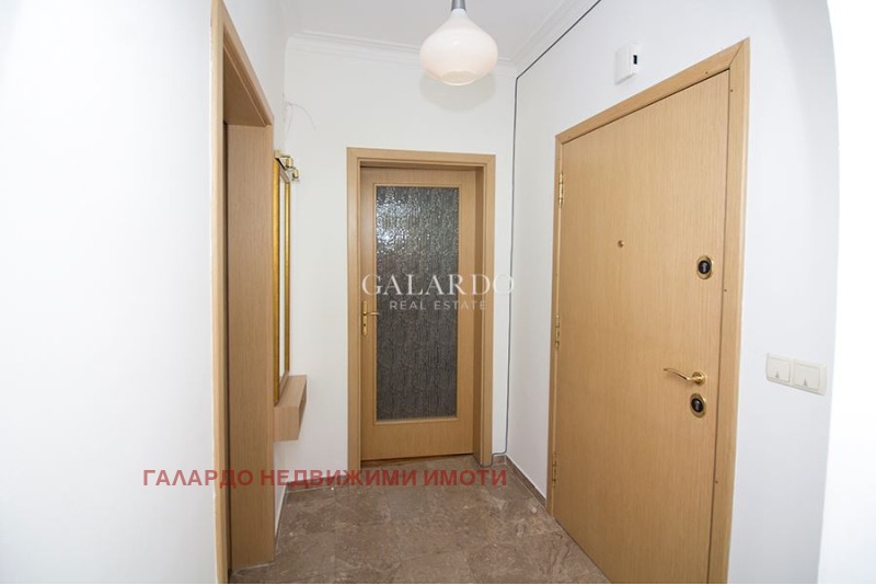 K pronájmu  1 ložnice Sofia , Oborište , 70 m2 | 42498321 - obraz [11]