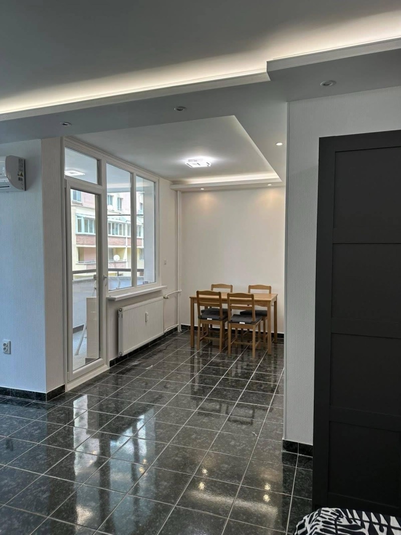 Zu vermieten  Studio Sofia , Zona B-5 , 55 qm | 55753948 - Bild [4]