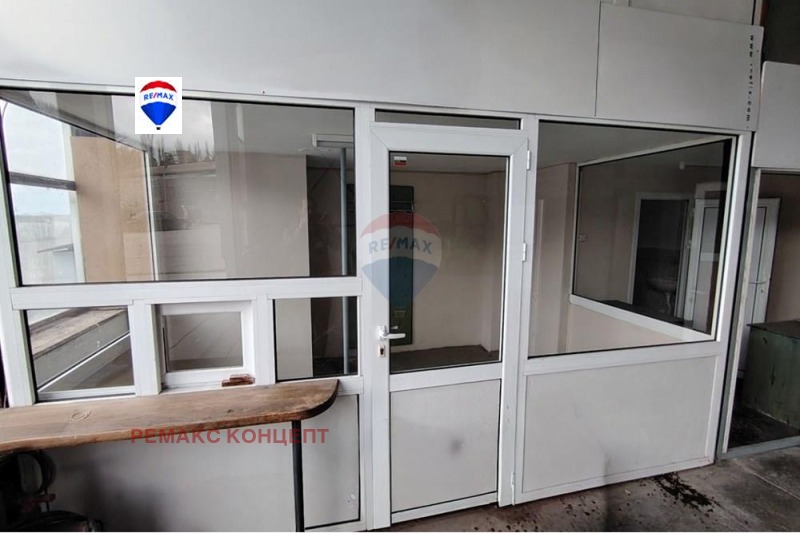 Дава под наем СКЛАД, гр. Шумен, Добруджански, снимка 2 - Складове - 49062316