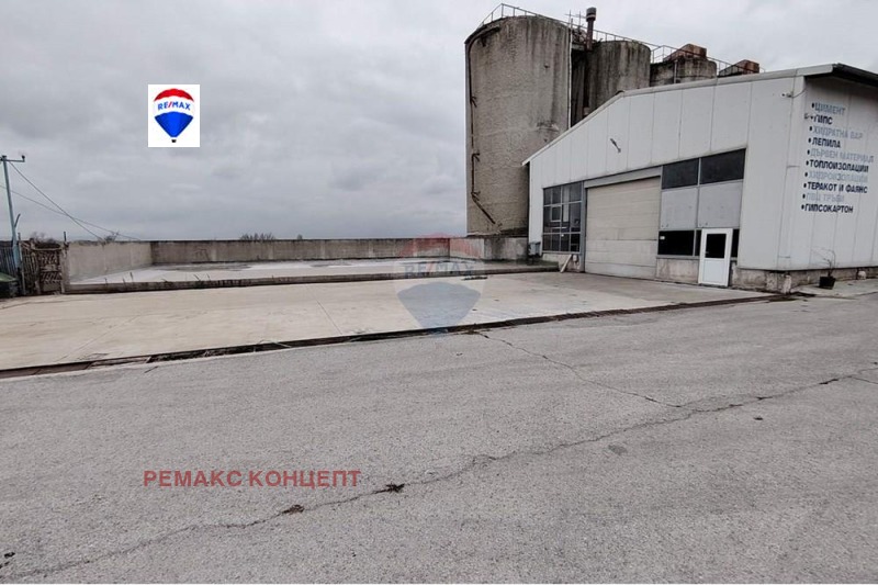 Дава под наем СКЛАД, гр. Шумен, Добруджански