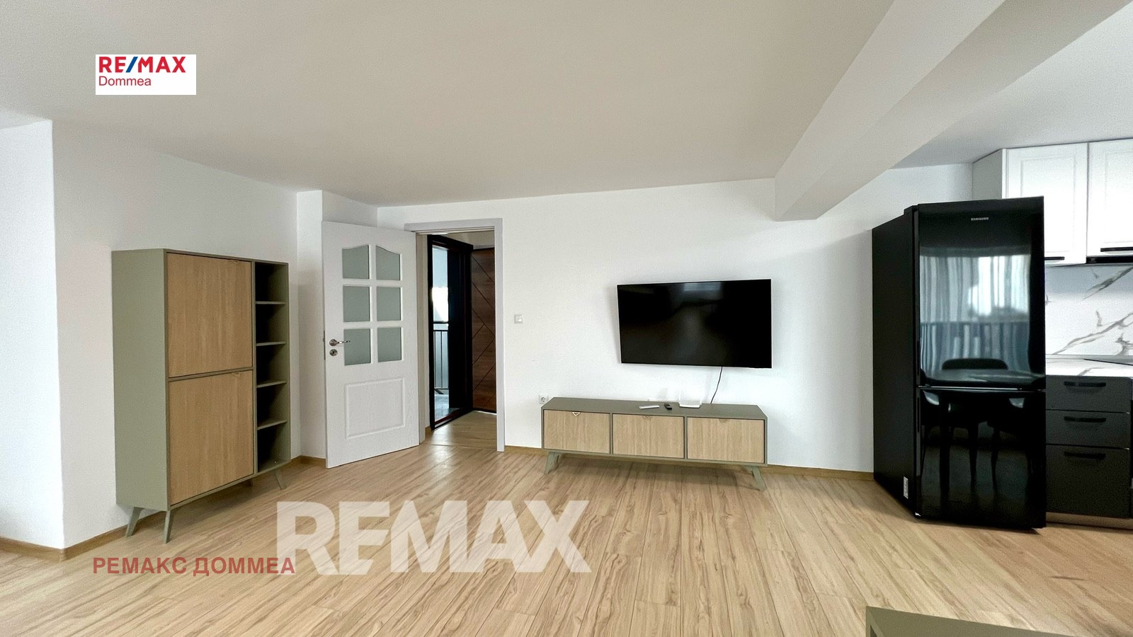 Дава под наем 2-СТАЕН, гр. Варна, Център, снимка 2 - Апартаменти - 53972407