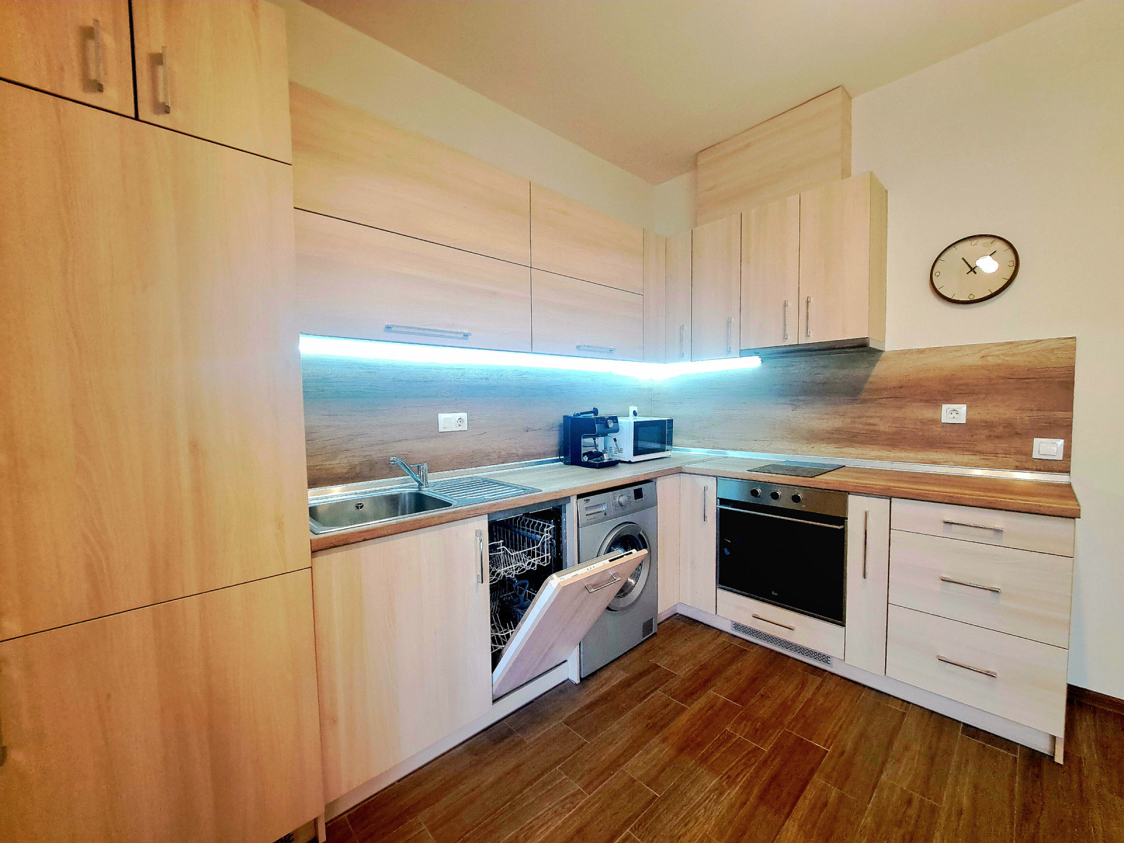 Дава под наем 2-СТАЕН, гр. София, Витоша, снимка 5 - Апартаменти - 54189611