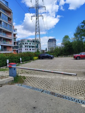 Parkovací místo Manastirski livadi, Sofia 1
