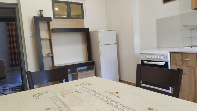 Издаје се  2 спаваће собе Пловдив , Центар , 70 м2 | 80819121 - слика [2]