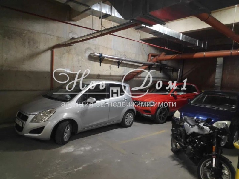 A louer  Place de parking Varna , Tsentar , 35 m² | 13361141