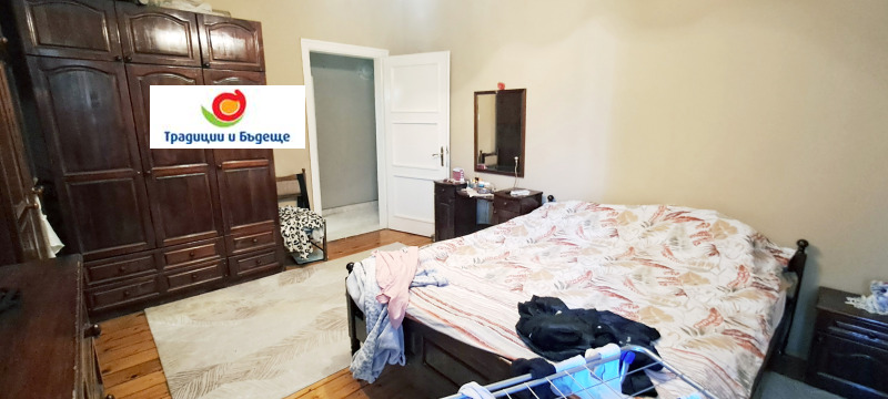 Издаје се  3 спаваће собе Софија , Центар , 148 м2 | 50145900 - слика [14]