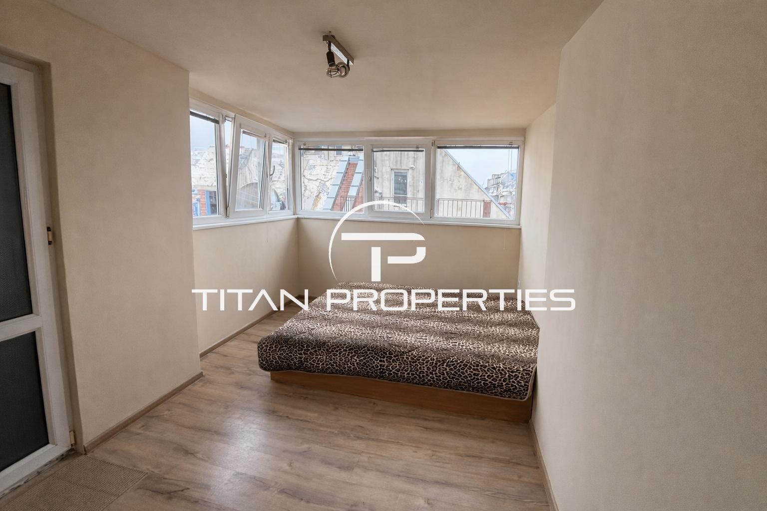 Дава под наем 2-СТАЕН, гр. Варна, Колхозен пазар, снимка 2 - Апартаменти - 54076992