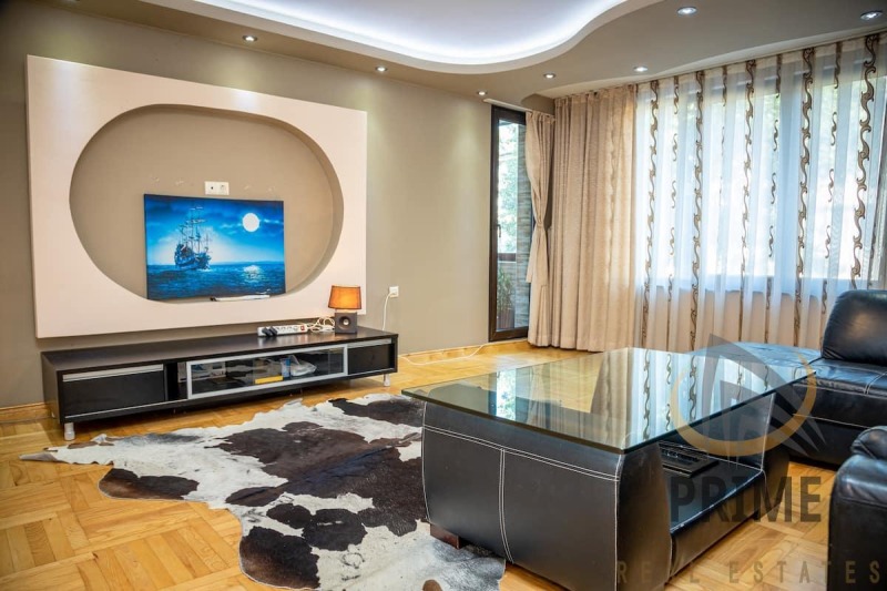 Дава под Наем МНОГОСТАЕН в град Бургас, Център - 138 кв.м / 1 100 € » 2 151.41 лв., ПРАЙМ РИЪЛ ЕСТЕЙТС ЕООД