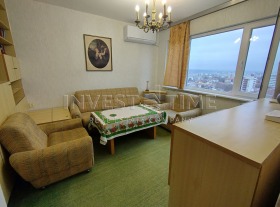 1 quarto Tchataldja, Varna 1