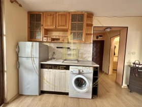 1 slaapkamer Sportna zala, Varna