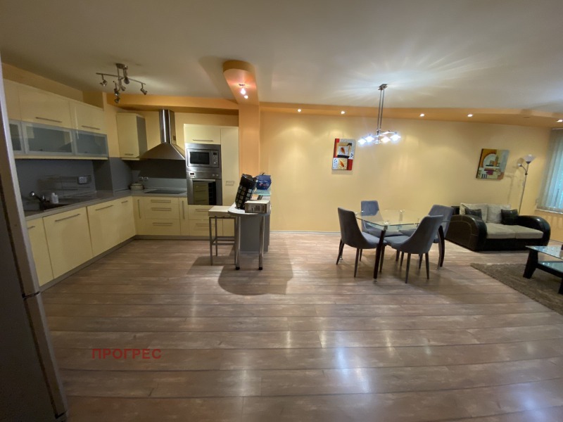 Te huur  2 slaapkamers Plovdiv , Karsjijaka , 121 m² | 23293549 - afbeelding [5]