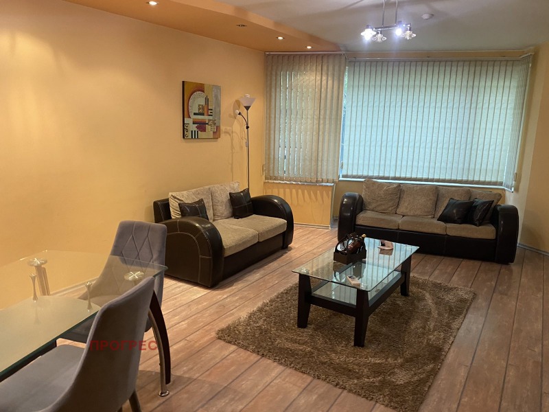 Vuokrattavana  2 makuuhuonetta Plovdiv , Karšijaka , 121 neliömetriä | 23293549 - kuva [3]